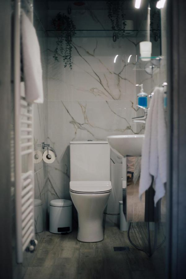 Το Σπίτι Της Ευτυχίας Σουίτα Appartement Karpenisi Buitenkant foto